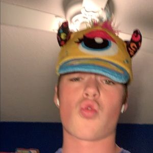 Meet your Posher, Brock